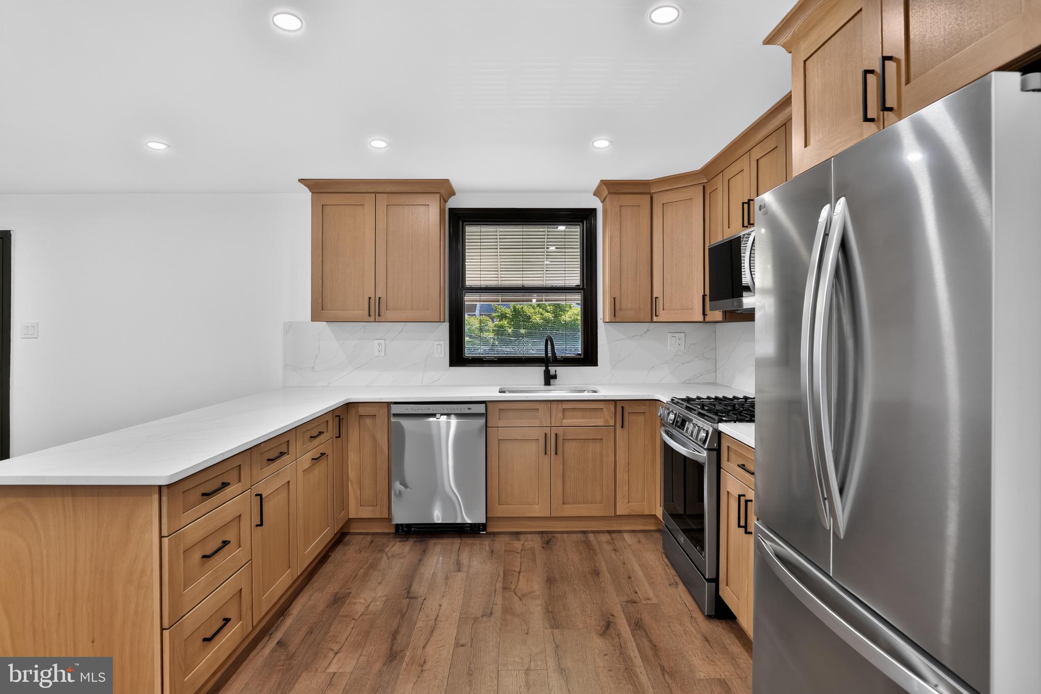 601 Colebrook Road Philadelphia, PA 19115 - Photo 7 of 15