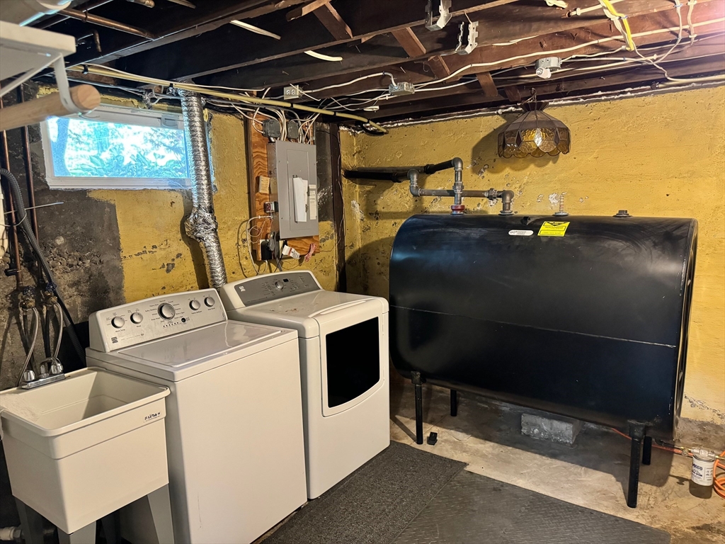 14 Field Street Seekonk, MA 02771 - Photo 26 of 26 a utility room with dryer and washer