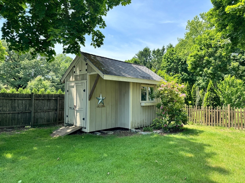 14 Field Street Seekonk, MA 02771 - Photo 4 of 26 a view of a back yard