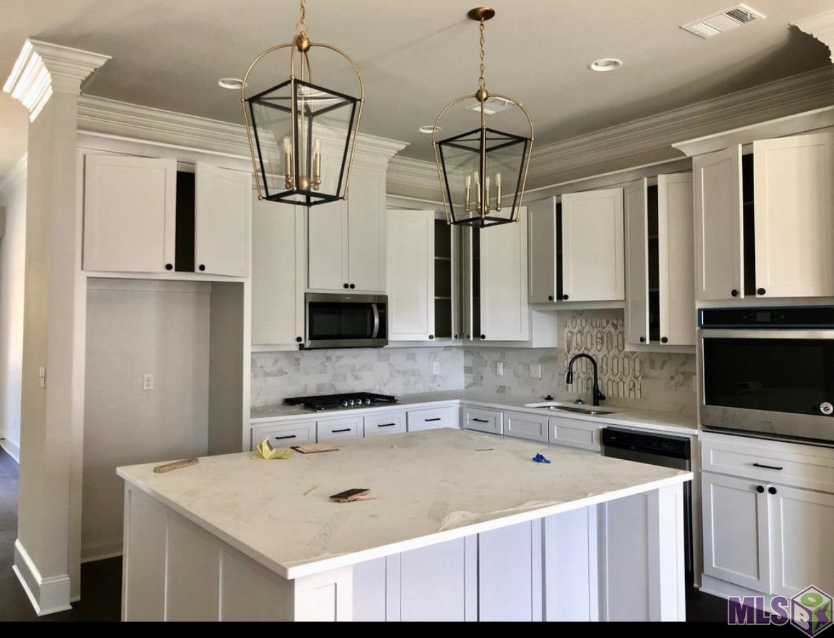 6609 Roux Drive Baton Rouge, LA 70817 - Photo 3 of 7