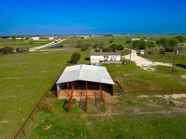 $225,000 | 1251 County Road 233, Stephenville, TX 76401
