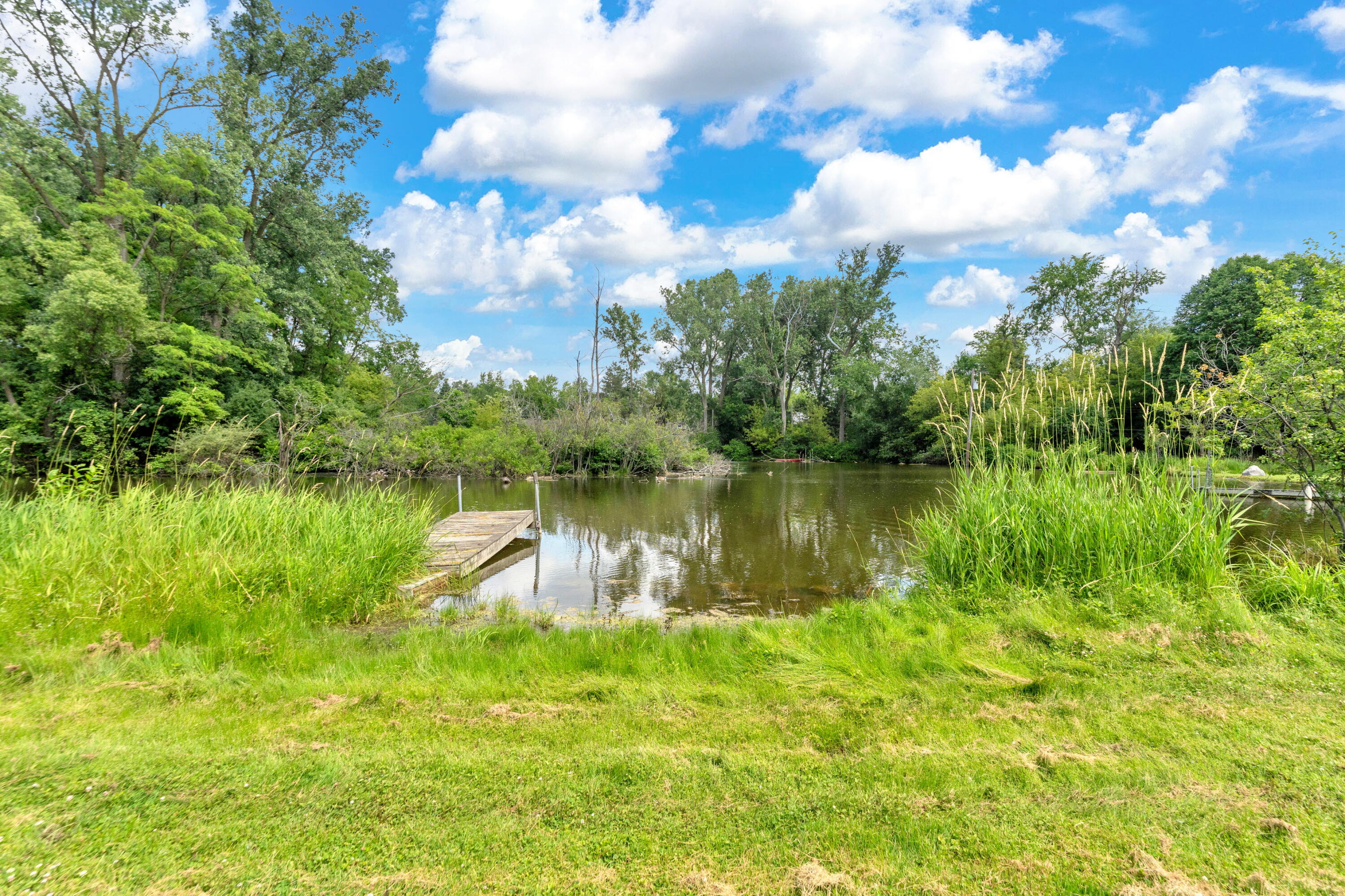 2348 Pine Lake Road West Bloomfield, MI 48324 - Photo 37 of 47 37 - Rear Yard & Canal