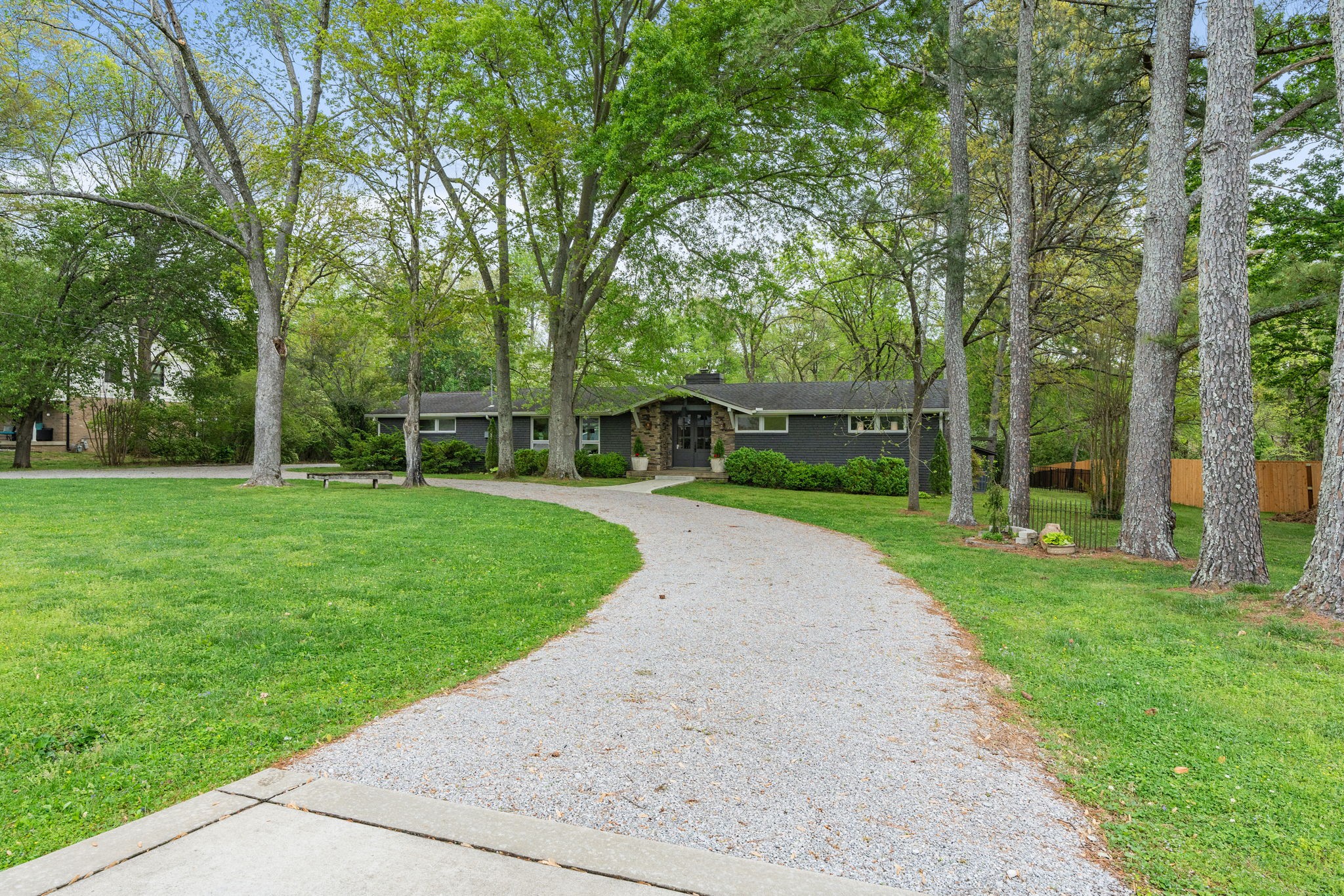 1004 Hickory Hollow Road Nashville, TN 37221 - Photo 39 of 41 a front view of a house with garden