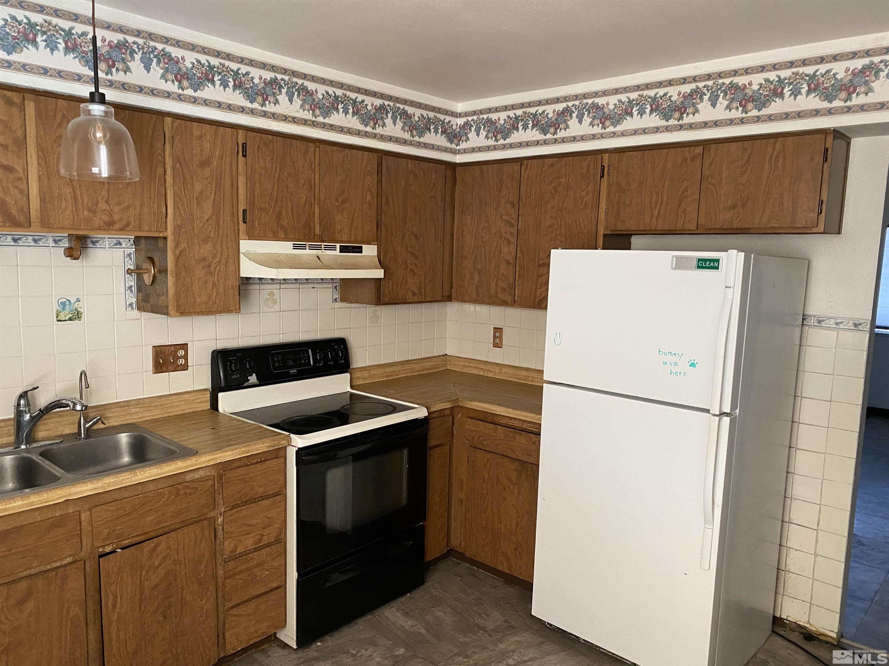 1422 East 9th Street, Unit 7 Reno, NV 89512 - Photo 3 of 11 Photo 3