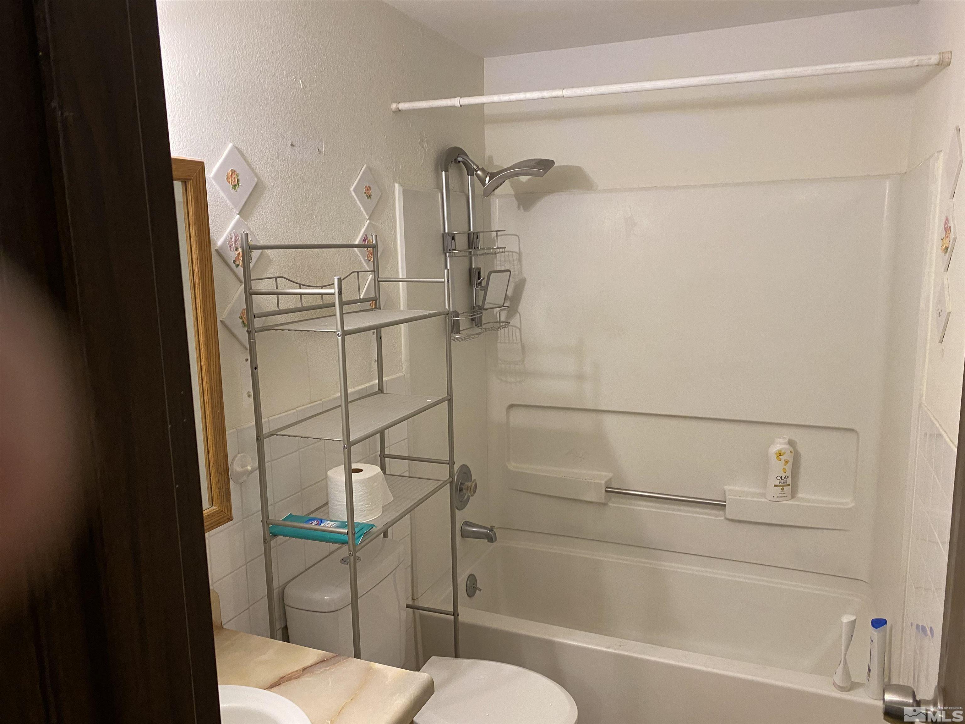 1422 East 9th Street, Unit 7 Reno, NV 89512 - Photo 5 of 11 Photo 5