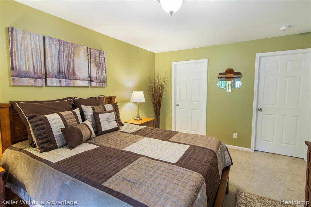 3620 Oakmonte Boulevard Rochester, MI 48306 - Photo 15 of 41