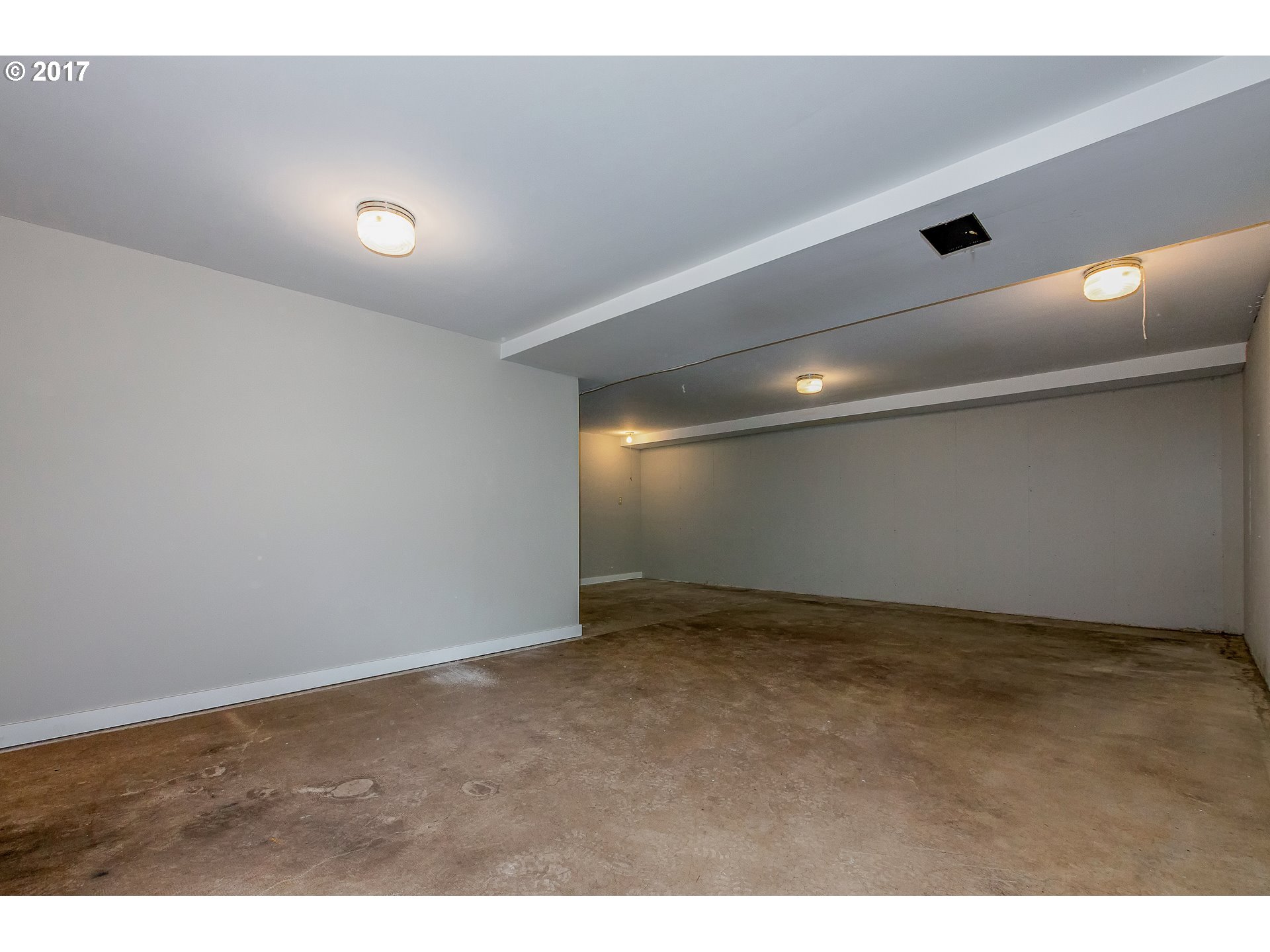 8526 Southwest 45th Avenue Portland, OR 97219 - Photo 23 of 32 Basement