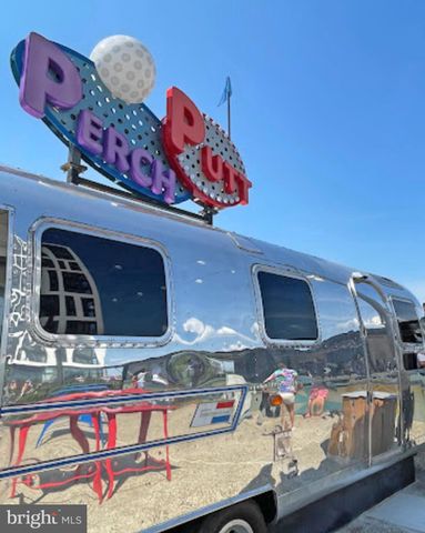 $1,800,000 | 6305 Stoneham Lane, McLean, VA 22101