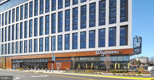 $1,800,000 | 6305 Stoneham Lane, McLean, VA 22101