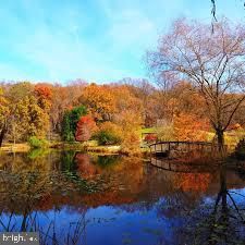 $1,800,000 | 6305 Stoneham Lane, McLean, VA 22101