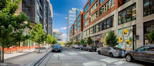 $1,800,000 | 6305 Stoneham Lane, McLean, VA 22101