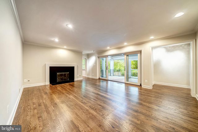 $1,800,000 | 6305 Stoneham Lane, McLean, VA 22101