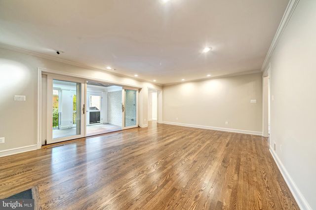 $1,800,000 | 6305 Stoneham Lane, McLean, VA 22101