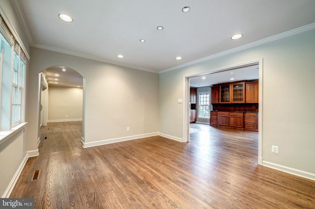 $1,800,000 | 6305 Stoneham Lane, McLean, VA 22101