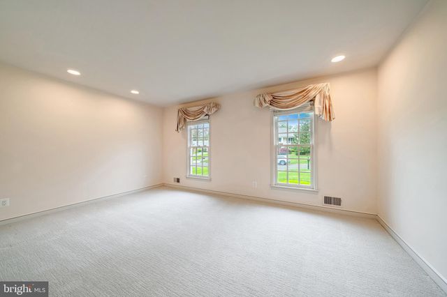 $1,800,000 | 6305 Stoneham Lane, McLean, VA 22101