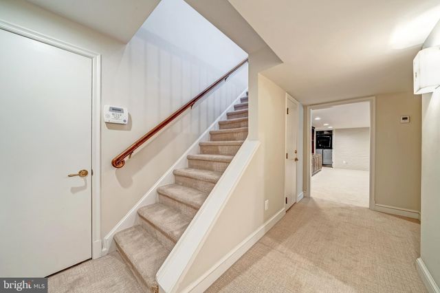 $1,800,000 | 6305 Stoneham Lane, McLean, VA 22101