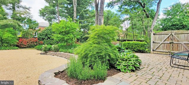 $1,800,000 | 6305 Stoneham Lane, McLean, VA 22101