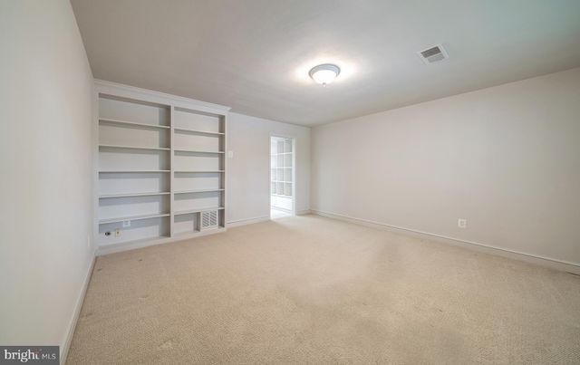 $1,800,000 | 6305 Stoneham Lane, McLean, VA 22101