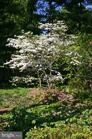 $1,800,000 | 6305 Stoneham Lane, McLean, VA 22101