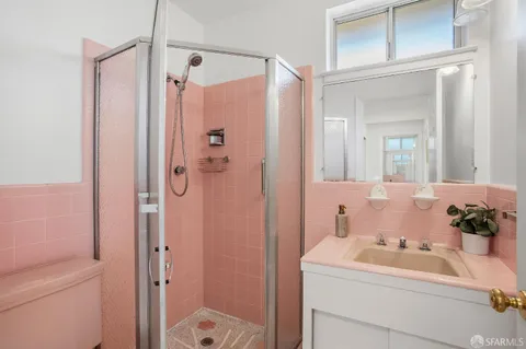 $1,250,000 | 36 Zita Manor, Daly City, CA 94015