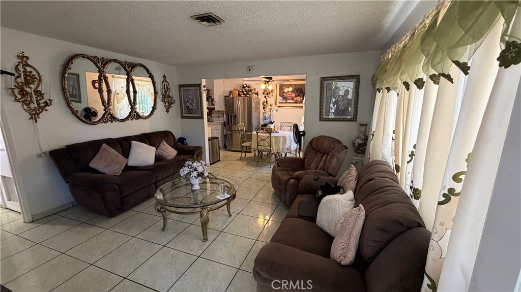 48 Paradise Carson, CA 90745 - Photo 3 of 15
