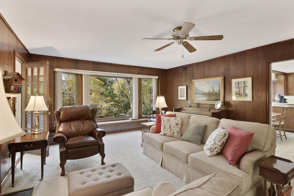 18508 Timber Ridge Drive Minnetonka, MN 55345 - Photo 10 of 33