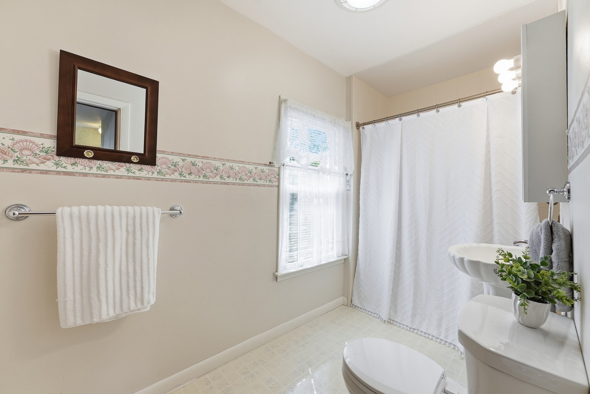 57 Maple Street West Springfield, MA 01089 - Photo 25 of 39 Gallery Image 25