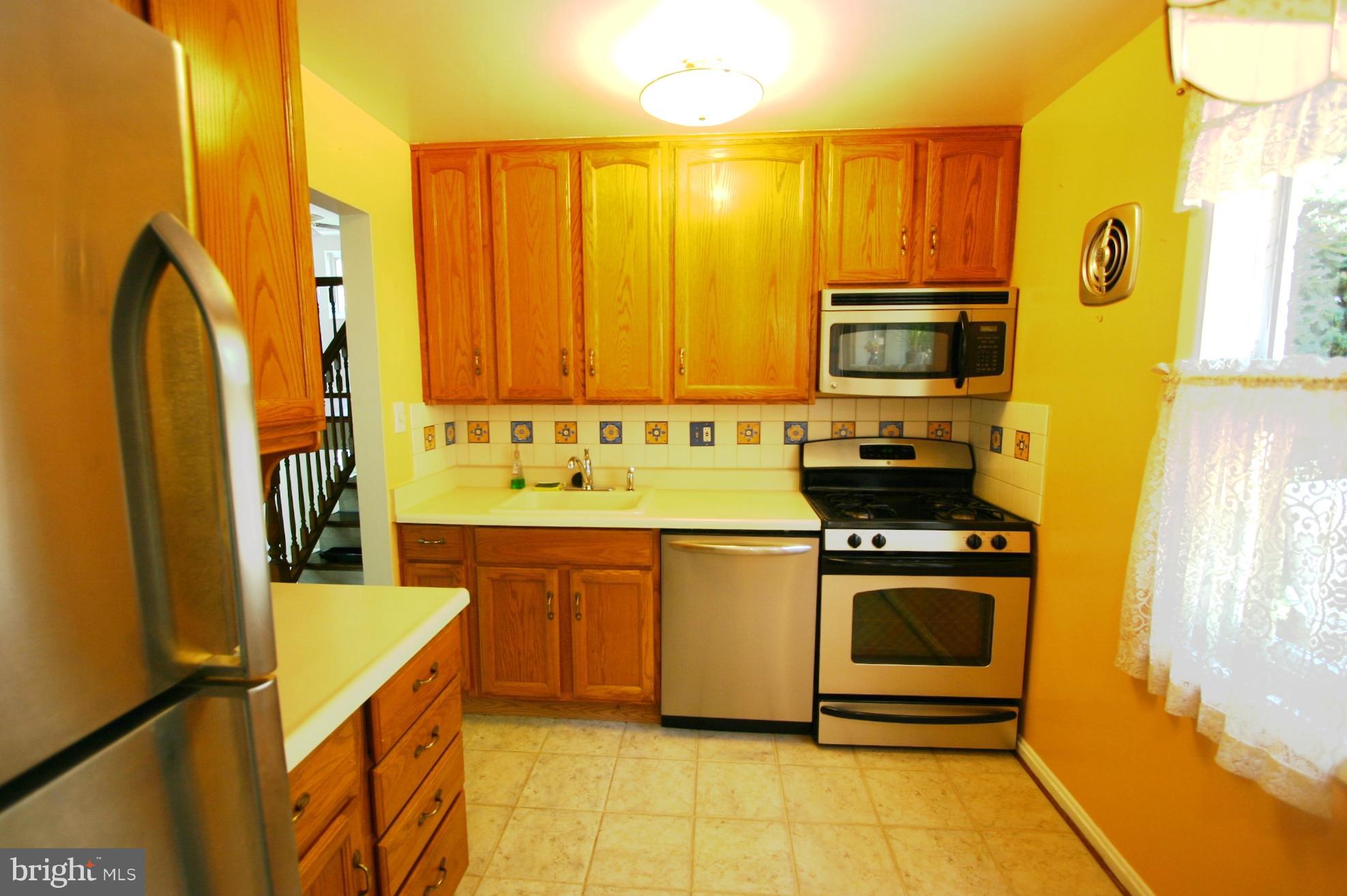 3521 Napier Street Silver Spring, MD 20906 - Photo 8 of 24 Kitchen