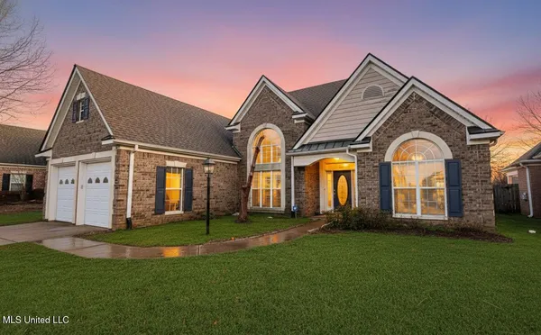 $309,000 | 3057 Roseleigh Drive, Southaven, MS 38672