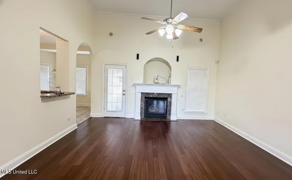 $309,000 | 3057 Roseleigh Drive, Southaven, MS 38672