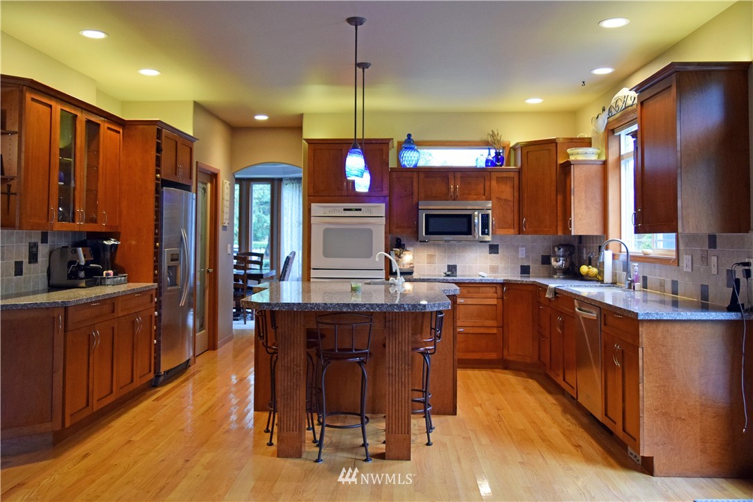 9935 Peace Road Blaine, WA 98230 - Photo 8 of 25 Gallery Image 8