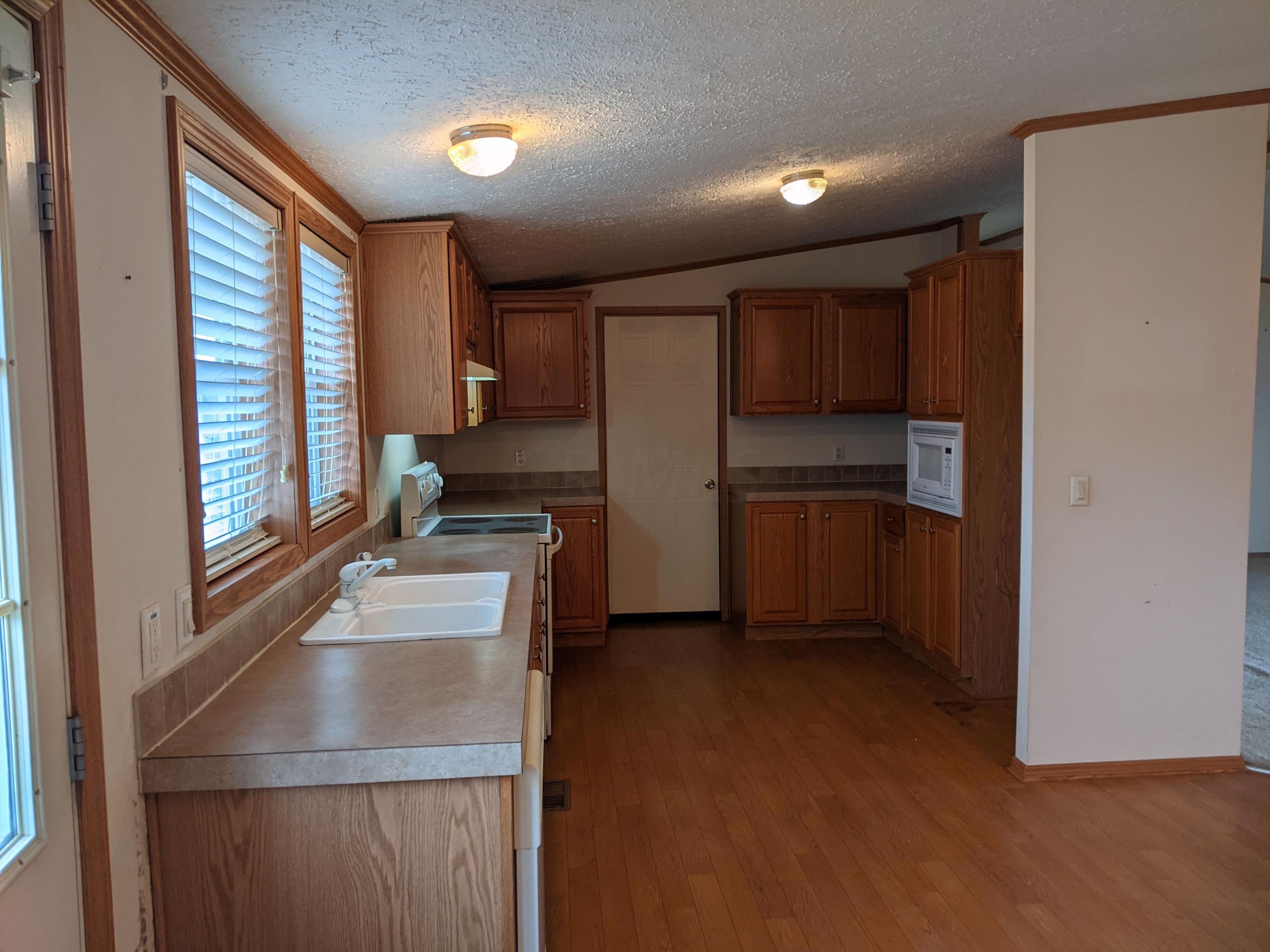 10132 Co Road Corning, OH 43730 - Photo 11 of 47 Gallery Image 11