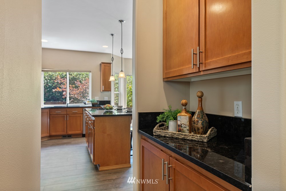 23821 17th Avenue West Bothell, WA 98021 - Photo 8 of 27