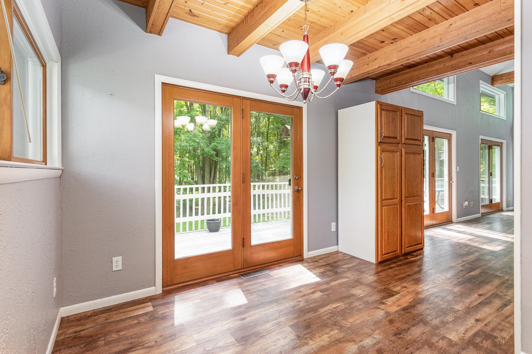 1875 South Graham Road Saginaw, MI 48609 - Photo 5 of 35 Gallery Image 5