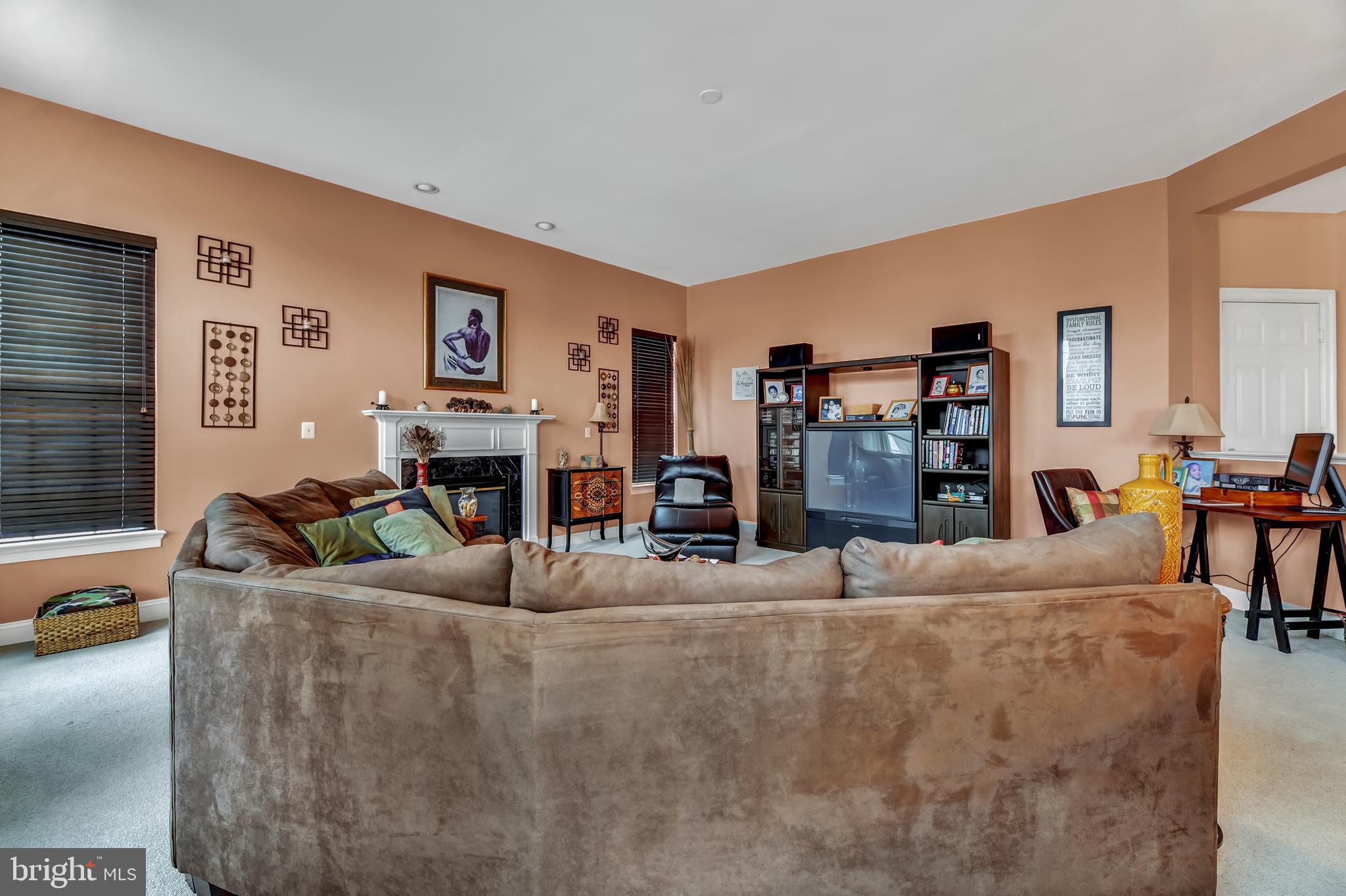 8212 Michaels Ridge Ellicott City, MD 21043 - Photo 14 of 32 Oversized Family room