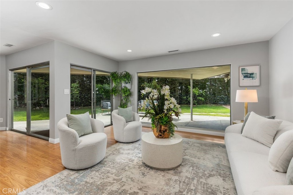 2206 Canyon Road Arcadia, CA 91006 - Photo 5 of 44