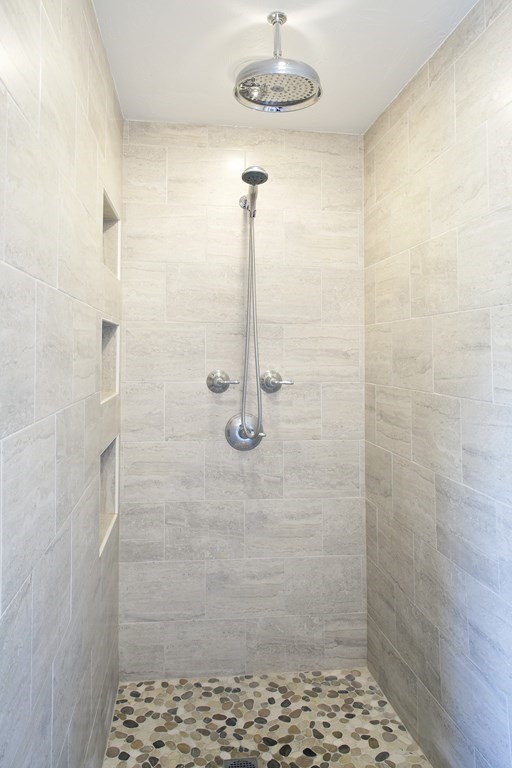 21 Maple Street Hingham, MA 02043 - Photo 15 of 29