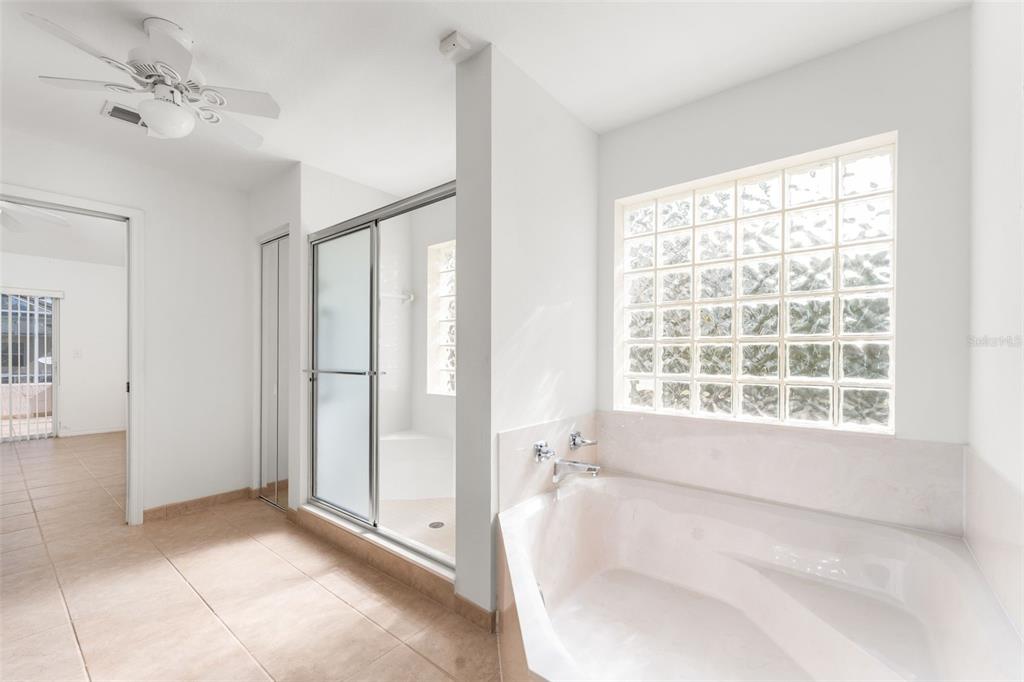 11295 Southwest 73rd Circle Ocala, FL 34476 - Photo 13 of 20