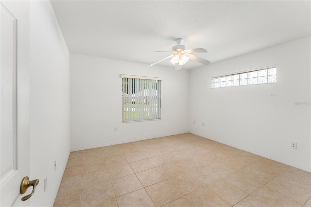 11295 Southwest 73rd Circle Ocala, FL 34476 - Photo 14 of 20