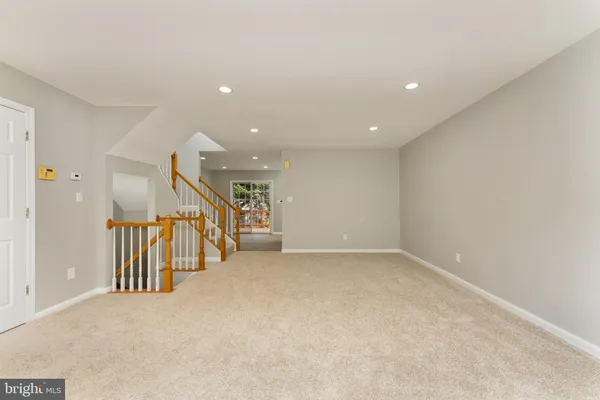 $2,700 | 4869 Benecia Lane, Dumfries, VA 22025