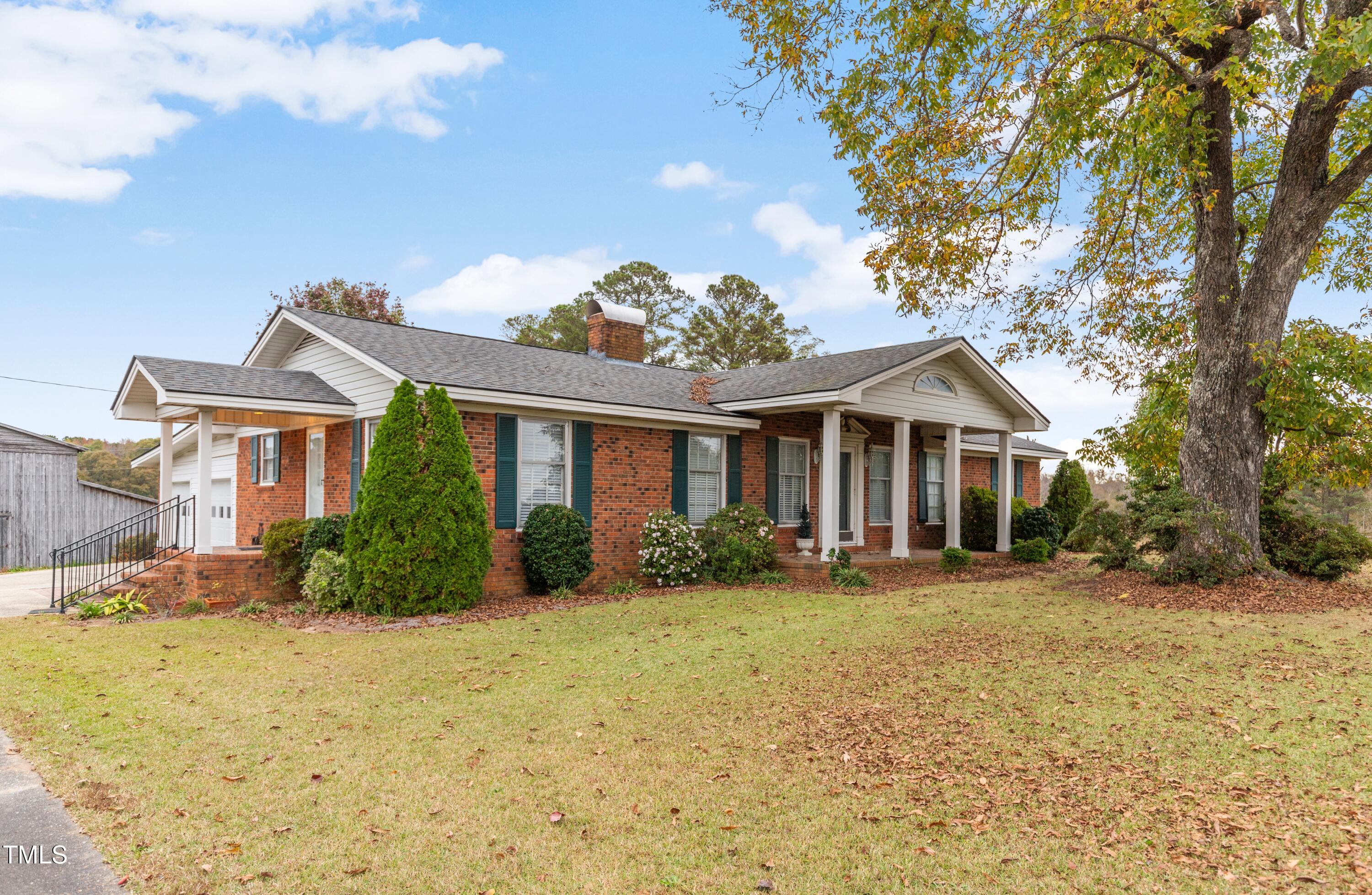1314 Tarheel Road Benson, NC 27504 - Photo 29 of 37 IMG_4539