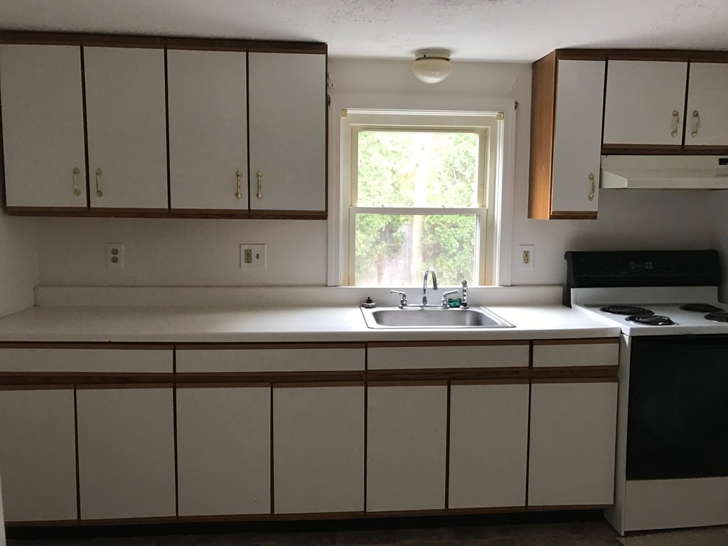 206 Salem Road Tewksbury, MA 01876 - Photo 14 of 21 Gallery Image 14