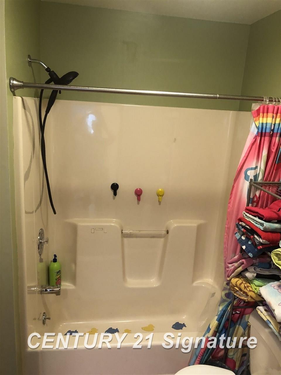 10231 West Stanley Road Flushing, MI 48433 - Photo 10 of 27