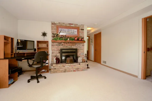 $560,000 | 2557 Clementa Avenue Northwest, Buffalo, MN 55313