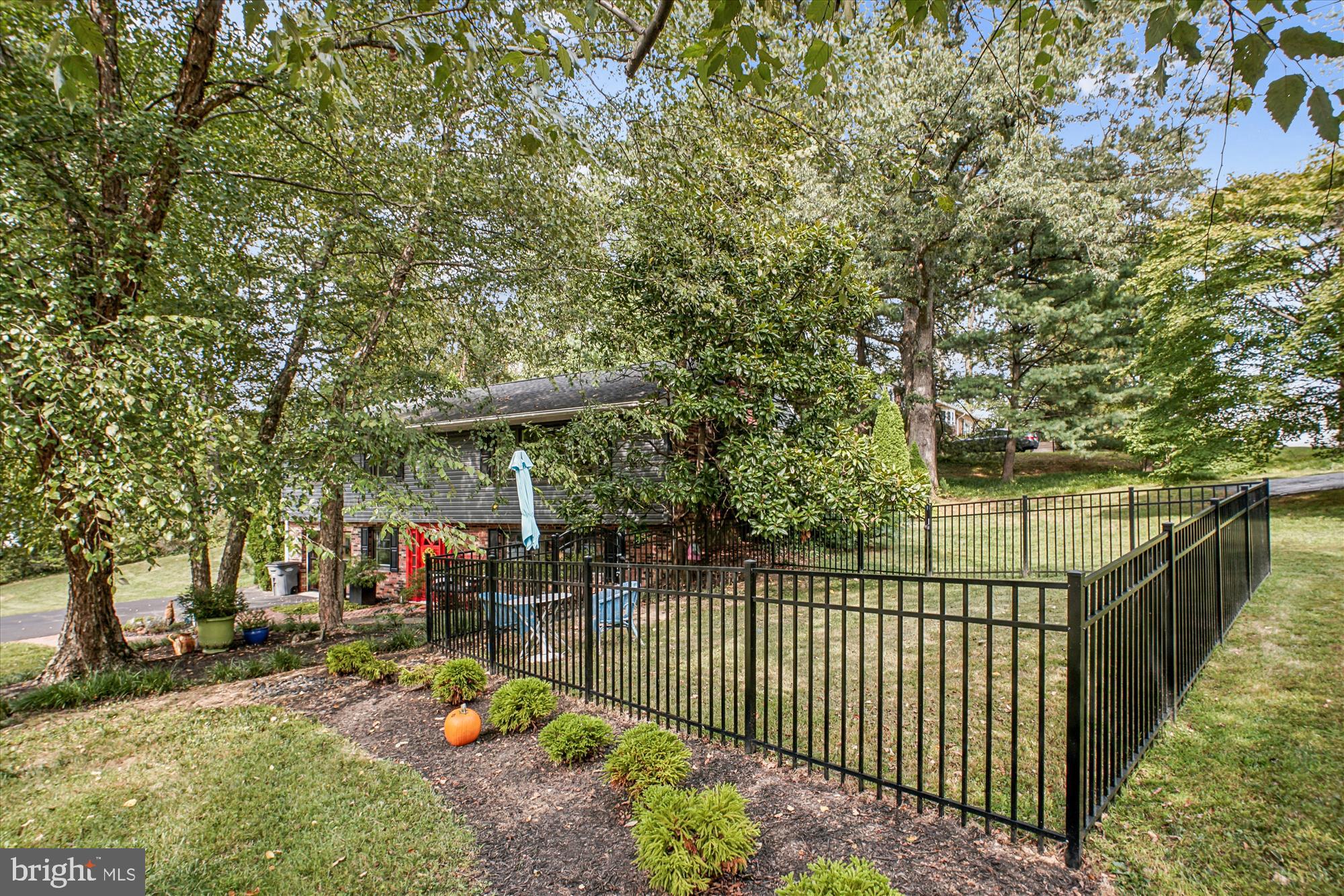 3717 Chanel Road Annandale, VA 22003 - Photo 48 of 57 Dog pen