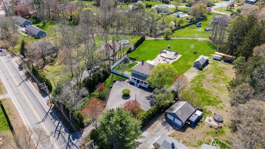 365 Middle Road Acushnet, MA 02743 - Photo 5 of 38 Gallery Image 5