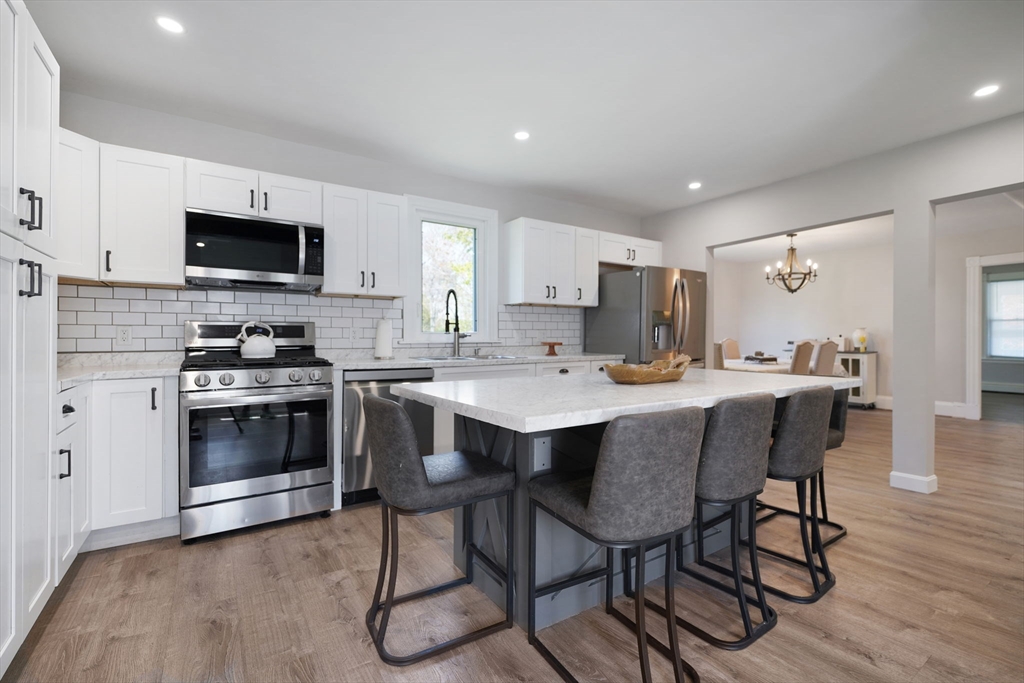 365 Middle Road Acushnet, MA 02743 - Photo 8 of 38 Gallery Image 8