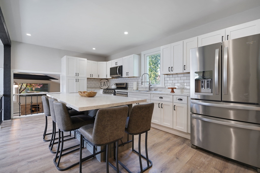 365 Middle Road Acushnet, MA 02743 - Photo 9 of 38 Gallery Image 9
