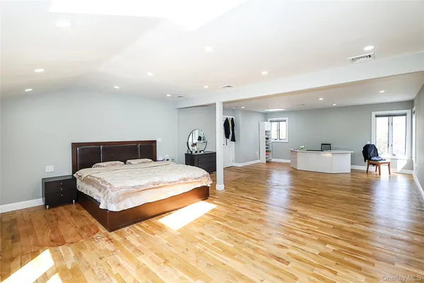 $6,000 | 11 Otsego Avenue, Dix Hills, NY 11746