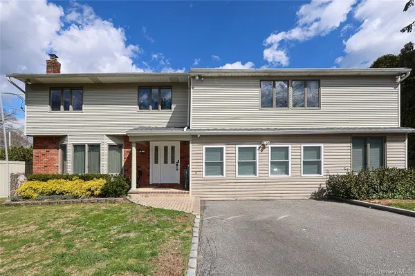 $6,000 | 11 Otsego Avenue, Dix Hills, NY 11746